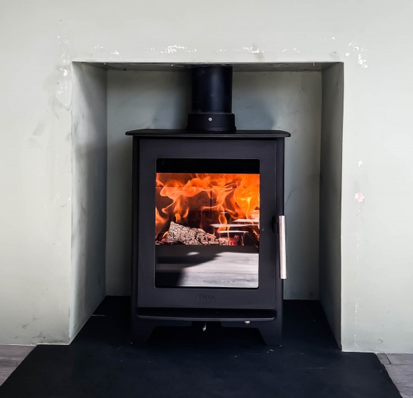 Heta Inspire 40 Multi Fuel Stove - 4.9kw (2 > 6kw output) Eco 2022 Ready