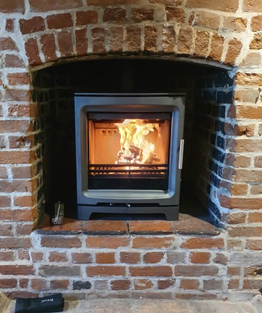 Charlton & Jenrick PureVision PV5W GREY Multi fuel Stove